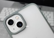 苹果灰色透明手机壳材质是什么？