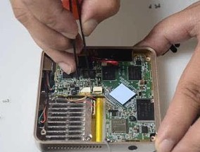 乐智能投影仪连接步骤和常见问题？