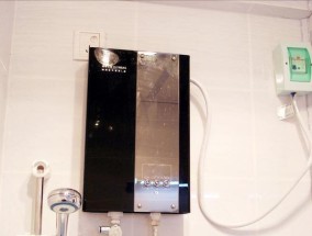 破坏热水器的方法及后果解析（揭秘破坏热水器的手段）