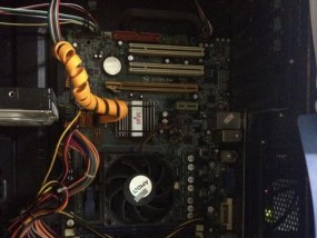 电脑显示器不亮的解决方法（故障排除指南）