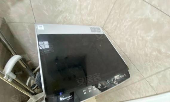 如何解决显示器隔行显示故障（排除显示器隔行显示故障的简易方法）  第1张