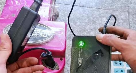 充电器绿灯和红灯亮代表什么？各颜色灯亮的含义是什么？  第2张