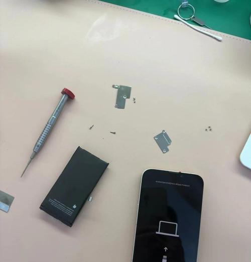手机电池鼓包的原因和预防方法是什么？  第3张